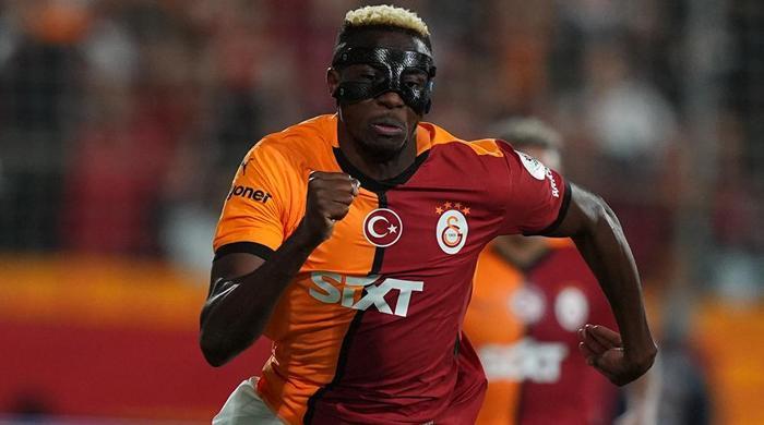 Birçok dev kapıda
26 yaşındaki futbolcu için Galatasaray ve Chelsea dışında Barcelona, Manchester United, Arsenal, Juventus gibi devlerin de araya girdiği ve bu kulüplerin 75 milyon Euro’yu ödemeye hazır olduğu ifade ediliyor.
