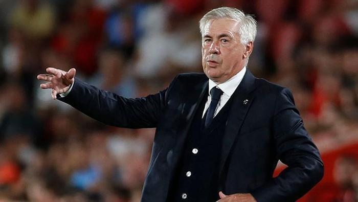 CARLO ANCELOTTI GİDİYOR