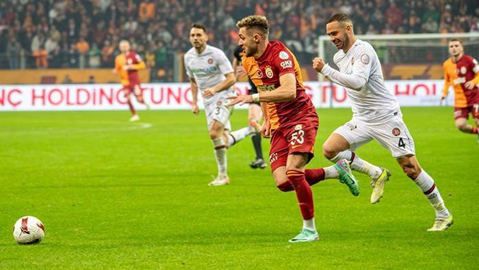 Galatasarayın yıldızı İtalya yolcusu: Transferde sürpriz gelişme Bonservisi belli oldu