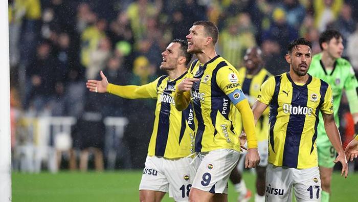 Şu anda Süper Ligde en beğendiği oyuncu kim