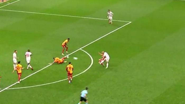 Trioda Galatasaray - Sivasspor maçının tartışmalı pozisyonları değerlendirildi: Verdiği tek doğru karar ofsayt