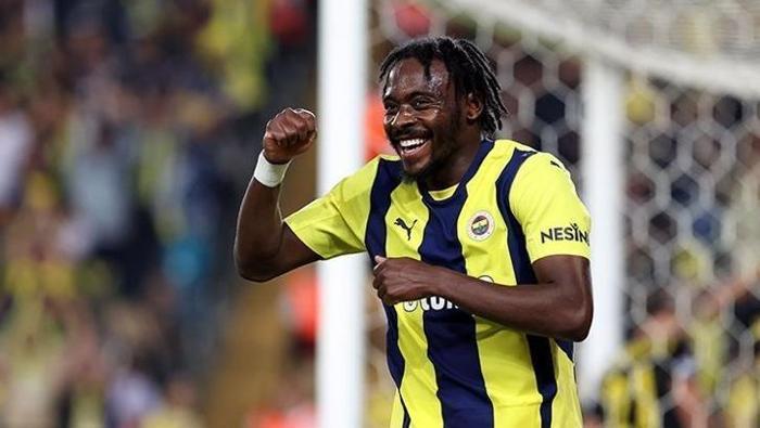 Fenerbahçede ayrılık çanları Osayi Samuel için Yüzde 50 fazlasına 4 yıllık sözleşme