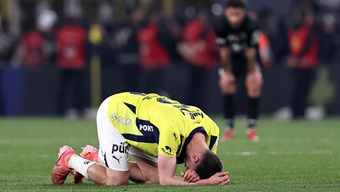 Fenerbahçe-Beşiktaş derbisi için çarpıcı yorum Futbol mu Ara ki bulasın | En büyük sorun Mourinho