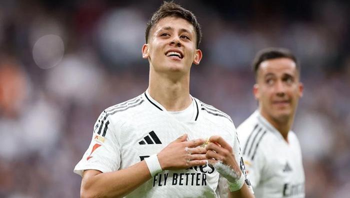 Arda Güler Jurassic Parktaki gibi... Real Madridde Celta Vigo maçı sonrası olay itiraf: Kulağına fısıldadı