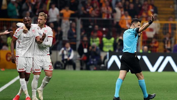 Galatasaray-Net Golbal Sivasspor: Ozan Ergün
