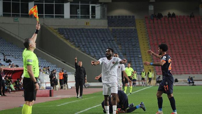 Atakaş Hatayspor-Başakşehir: Ali Yılmaz