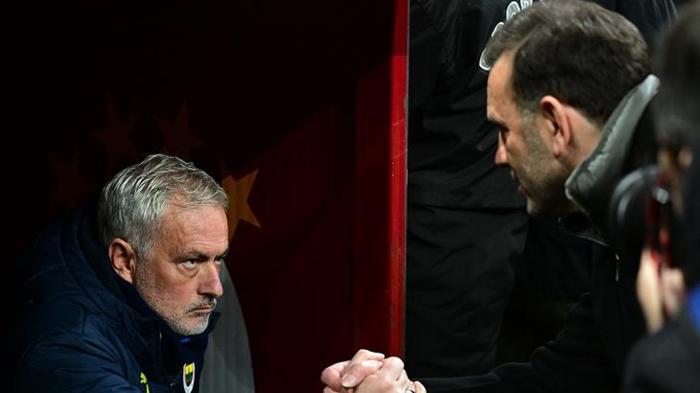Galatasaraydan Fenerbahçeyi çılgına çevirecek dev plan: 1 numaralı hedefine göz dikti Transferde ezeli rekabet...