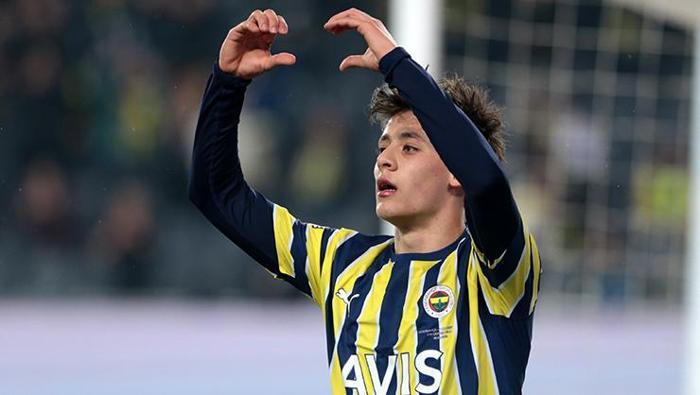 BABAM SAYESİNDE, DOĞDUĞUM ANDAN İTİBAREN FENERBAHÇELİYDİM