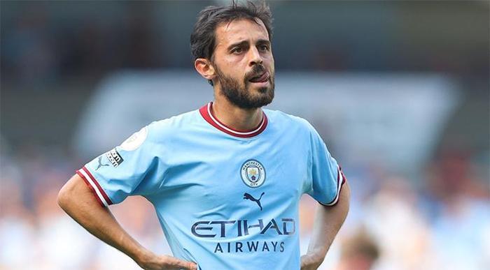 ESKİ FUTBOLCULARLA GÖRÜŞTÜ