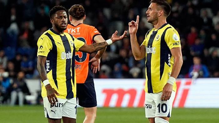 Fenerbahçede Dusan Tadic, Taliscanın üzerine yürüdü Ortam gerildi