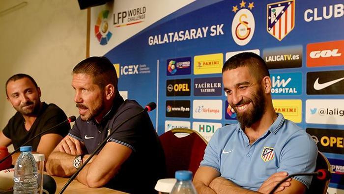 SIMEONE VE ENRIQUENİN ALTINDA ŞEKİLLENEN STİLİNİ...