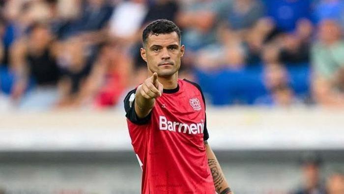 Transfer savaşı erken başladı: Galatasaray ve Fenerbahçe Xhaka transferinde karşı karşıya