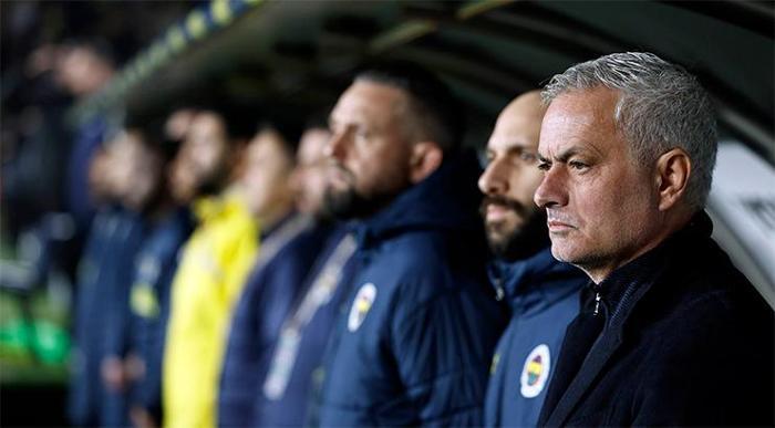 Fenerbahçede ayrılık Devre arası gelmişti hayal kırıklığı yarattı