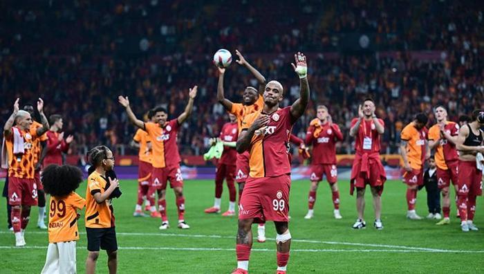 PANDEMİ YAPTIĞIMIZ İŞİ BALTALADI