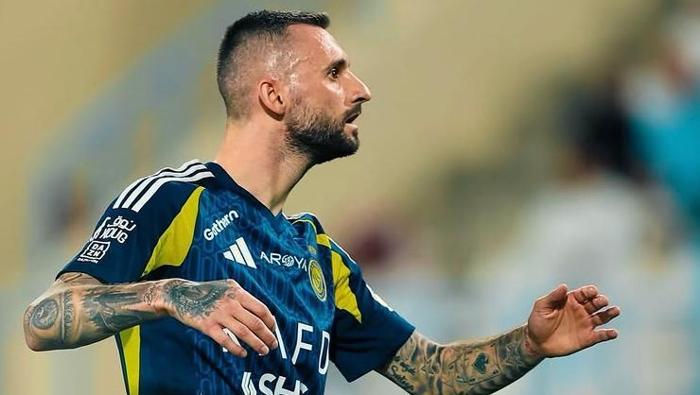 İLK YARIDA 4 GOL