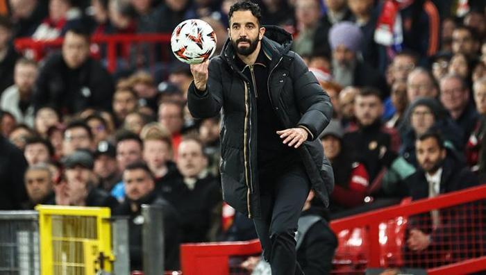 Favori Jose Mourinho Manchester Unitedda neler oluyor Son mağlubiyet ipleri kopardı