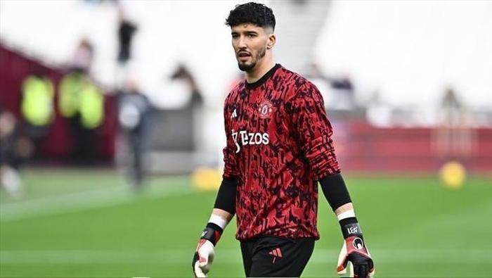 Altay Bayındırı tiye alan paylaşıma tepki çığ gibi: Yediği gole seviniyor mu