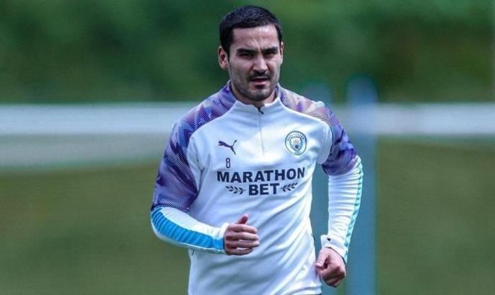 Galatasaray İlkay Gündoğan transferinde rüzgarı arkasına aldı Manchester Cityden ters köşe