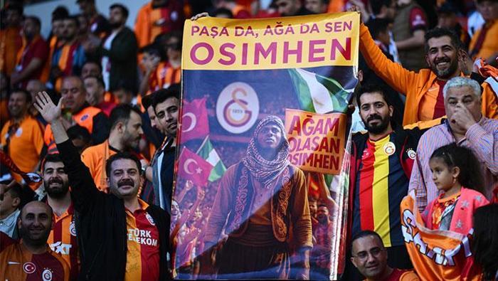 Galatasarayda Victor Osimhen çılgınlığı