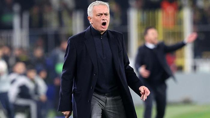 Mourinho uçak bileti bakıyordu Federasyondan açıklama geldi: 2026 Dünya Kupası....