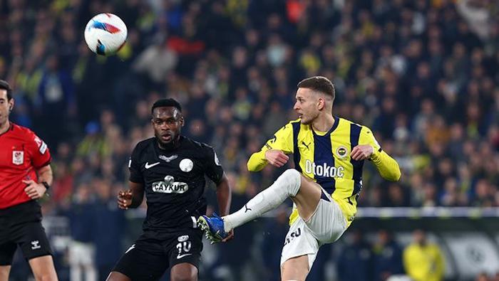 İtalyanlar onun için deliriyor: Fenerbahçenin yıldızını kafaya taktılar Bonservisi belli oldu