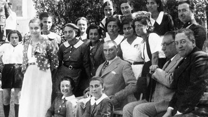 Şu Sonsuz Koşu / Ceyhun Atuf Kansu