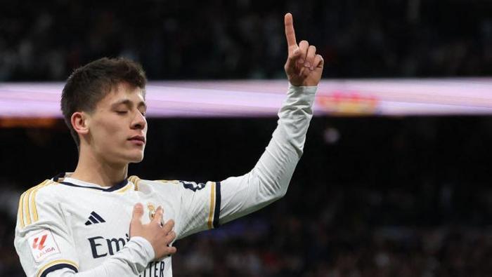 Arda Güler İspanyayı ayağa kaldırdı: Kariyerindeki dönüm noktası açıklandı Real Madridin tartışmasız yıldızı