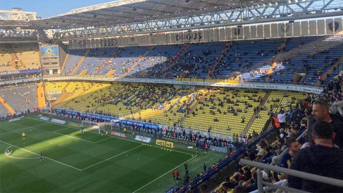 Fenerbahçe - Eyüpspor maçına damga vuran görüntü Kadıköy boş kaldı