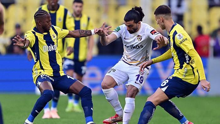 FRED BAŞTA OLMAK ÜZERE BAZILARININ BİLETLERİ KESİLMELİ