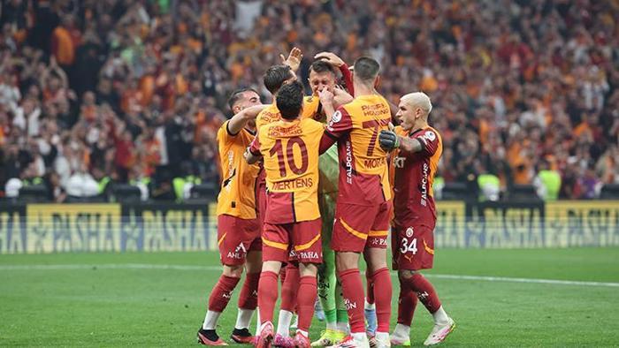 Galatasarayı bekleyen inanılmaz gelir İşte Devler Liginin yeni formattaki ödülleri...