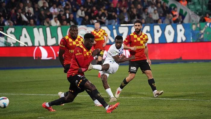 Çaykur Rizespor-Göztepe: Oğuzhan Çakır
