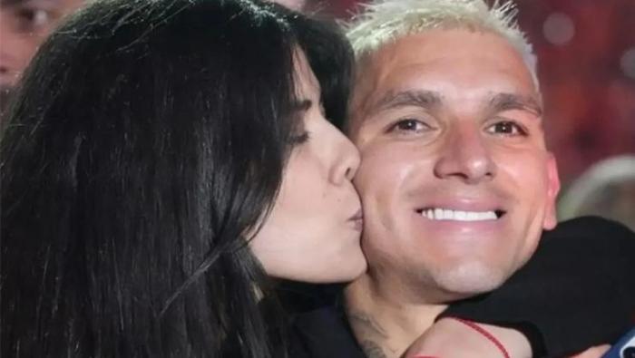 Galatasarayın yeni yengesi: Lucas Torreira sevgilisiyle şampiyonluk kutlamalarında aşka geldi