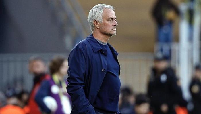 UEFA Avrupa Ligi finalinde Fenerbahçe sürprizi: Jose Mourinho maçı dikkatle izleyecek