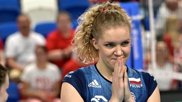 Fenerbahçenin yeni gözdesi Agnieszka Korneluk görüntüsüyle viral oldu