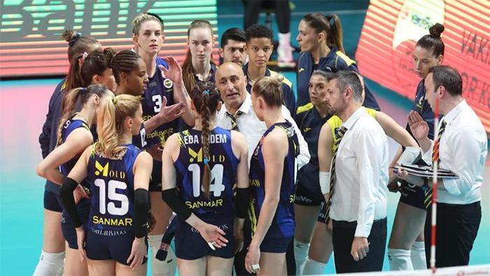 Fenerbahçenin yeni gözdesi Agnieszka Korneluk görüntüsüyle viral oldu