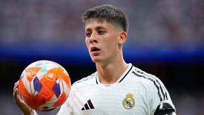 10 numaralı forma Arda Gülere... Taraftarlar sosyal medyayı esir aldı: Real Madride binlerce mesaj