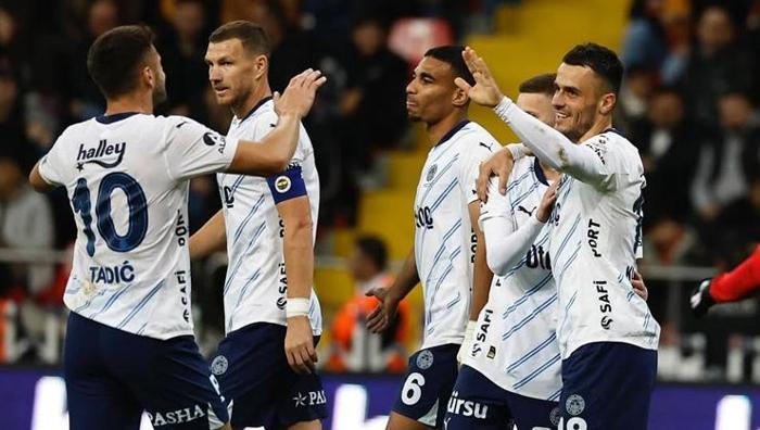 Fenerbahçede sürpriz ayrılık, bavulunu topladı: Resmi açıklama geldi