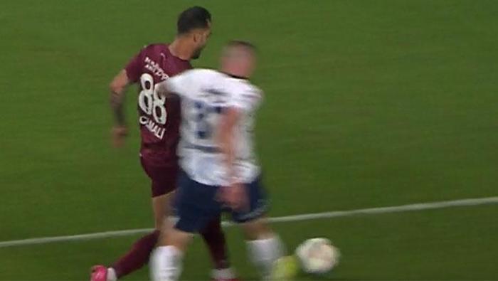 Hatayspor-Fenerbahçe maçında inanılmaz karar Trio ekibi noktayı koydu: Hakem ve VAR sınıfta kaldı