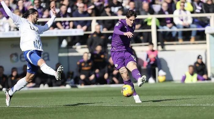 Zaniolo İtalyayı karıştırdı Roma soyunma odasını bastı, rakibi yumrukladı