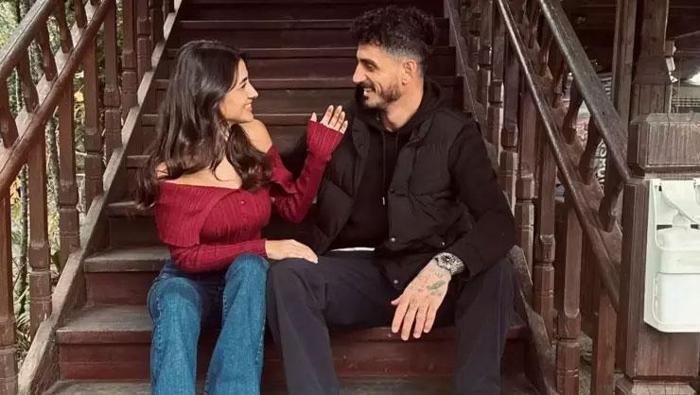 Samet Akaydından Hazal Çağlara romantik evlenme teklifi Sosyal medyadan paylaştı