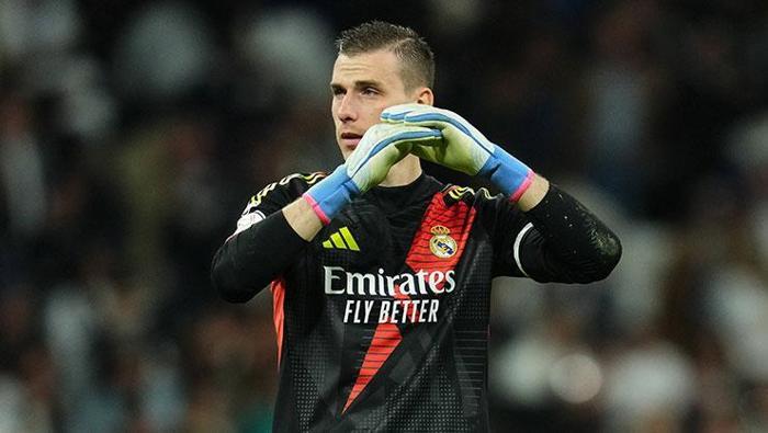 LUNIN İLK SIRADA DEĞİL