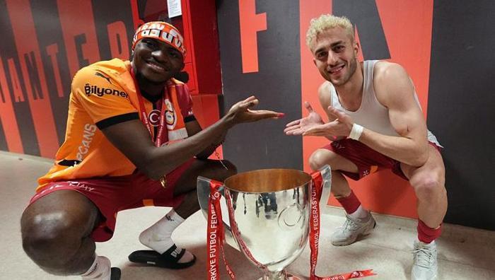 This was never planned in the Osimhen transfer: He flew to Italy at midnight, Napoli will accept