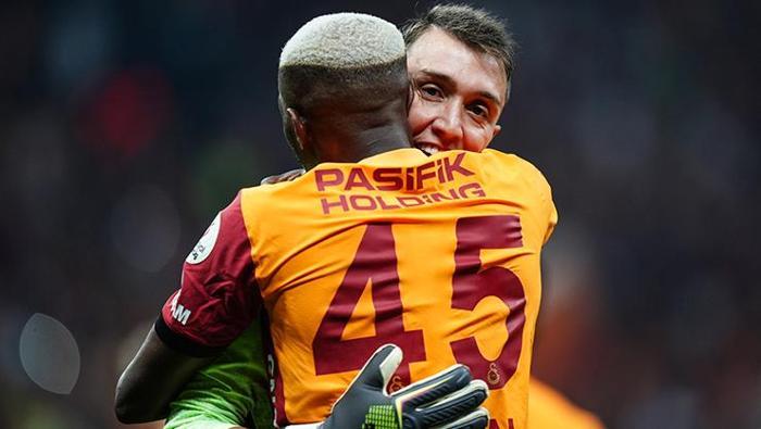 USTA KALEMLERDEN GALATASARAY YORUMLARI