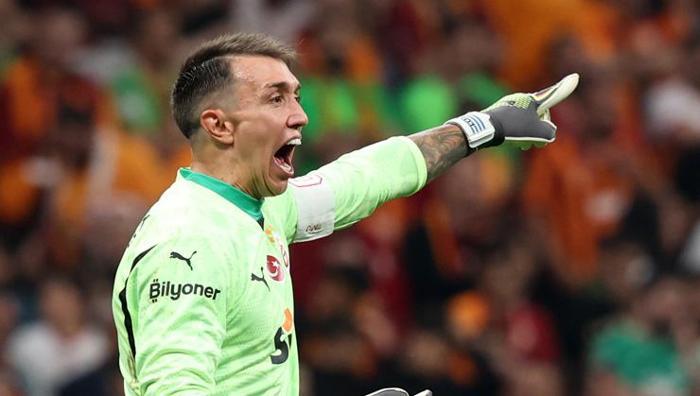Fernando Musleranın yeni takımı belli oluyor Herkes Uruguaya dönecek sanıyordu, imza için bekleniyor