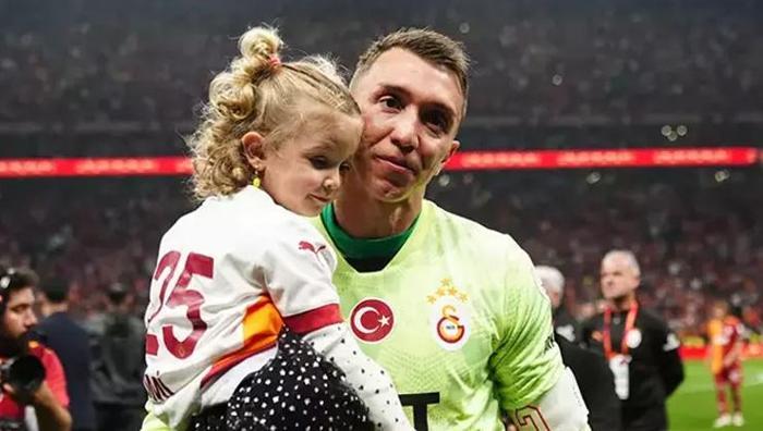 Fernando Musleranın yeni takımı belli oluyor Herkes Uruguaya dönecek sanıyordu, imza için bekleniyor