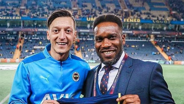 Osimhen transferi için flaş açıklama Fenerbahçe taraftarına böyle seslendi