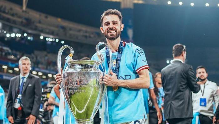 Osimhenin arkadaşı transferi açıkladı: Menajerleri İstanbula geldi Galatasarayda Bernardo Silva gerçeği