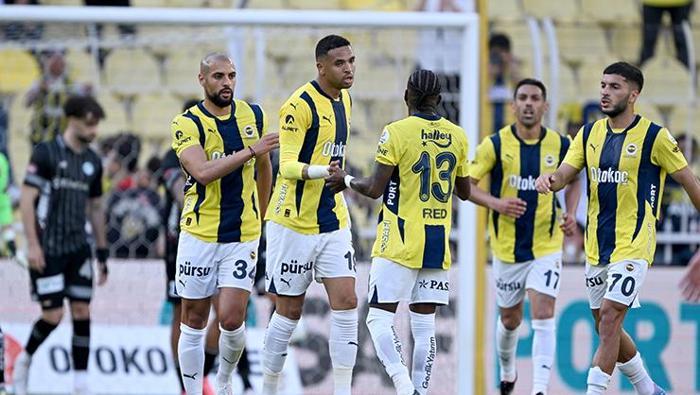 Fenerbahçe - Konyaspor maçının ardından usta isimden sert sözler: Maça gelmeyen başkan mı olur | Gelecek sezon da...
