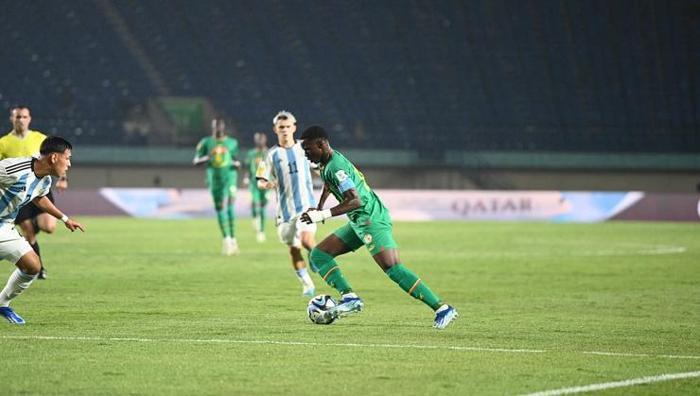 ÖZEL | Fenerbahçenin Manesi Amara Dioufu anlattı: Arda Güler gibi pırlanta Büyük paralar kazandırır
