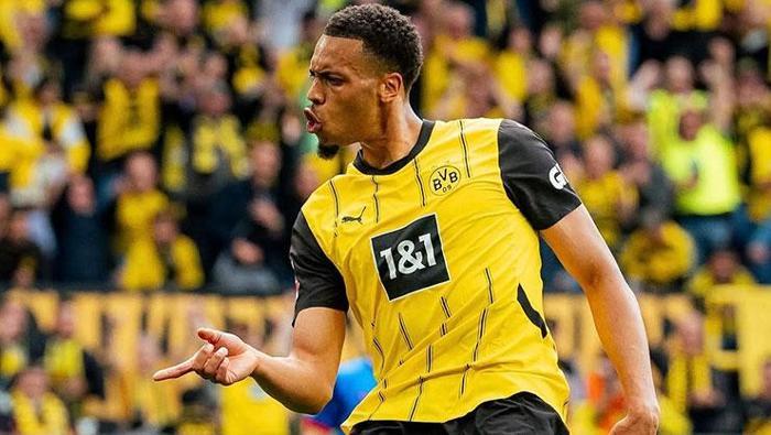 8- BORUSSIA DORTMUND